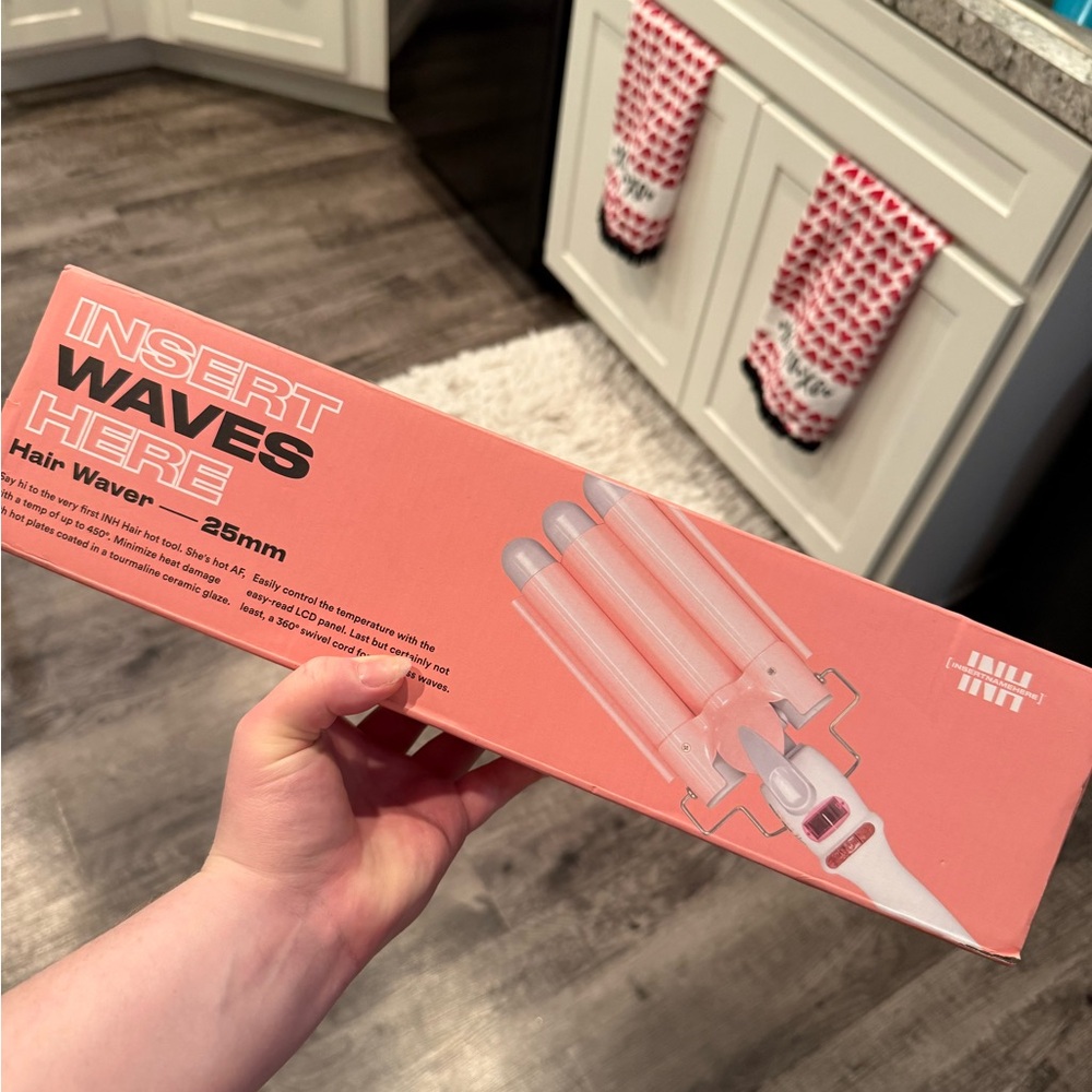 INH Insert Waves Here NWT